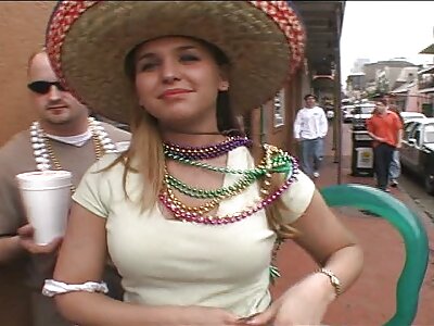Excitat femei tinere freca tate sexi lor de lucru pizde