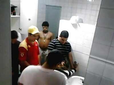 Tanar Si Matura In sex cu bunaciuni sutien oferit vecinului iubitor de sex pasional pe canapea